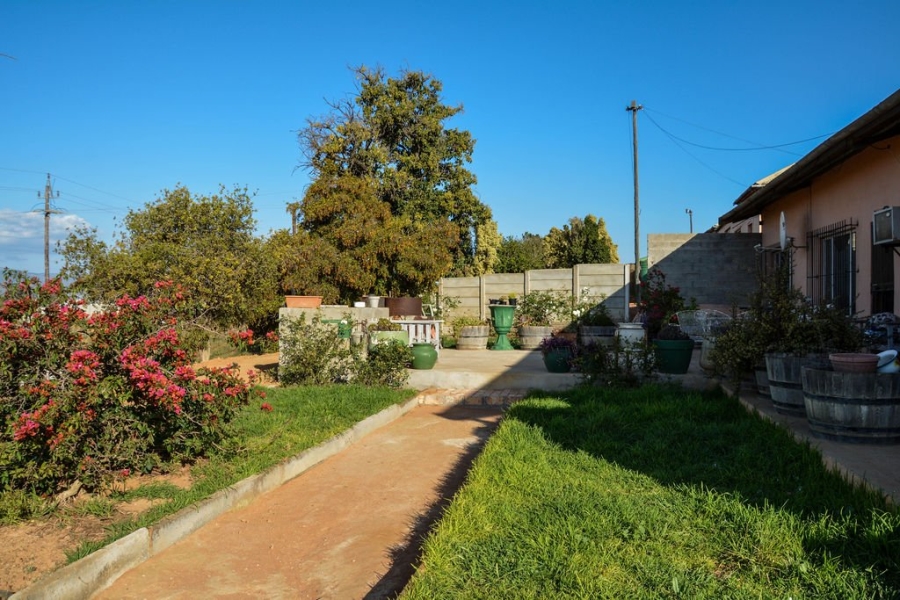 Commercial Property for Sale in Vredendal Rural Western Cape